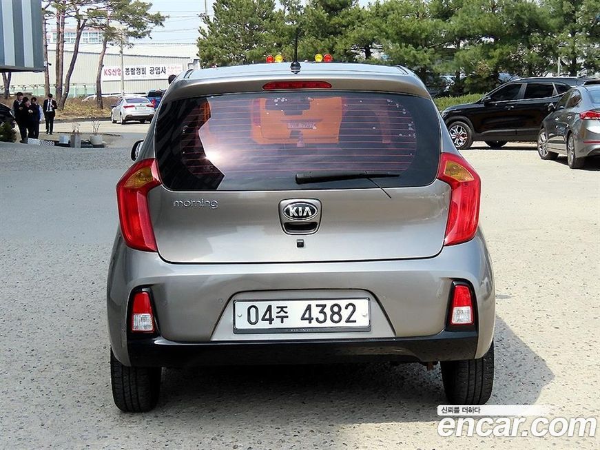 Kia morning 2016