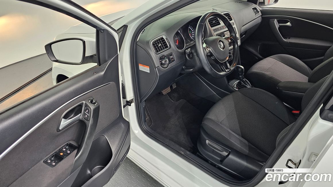 Volkswagen Polo 2015