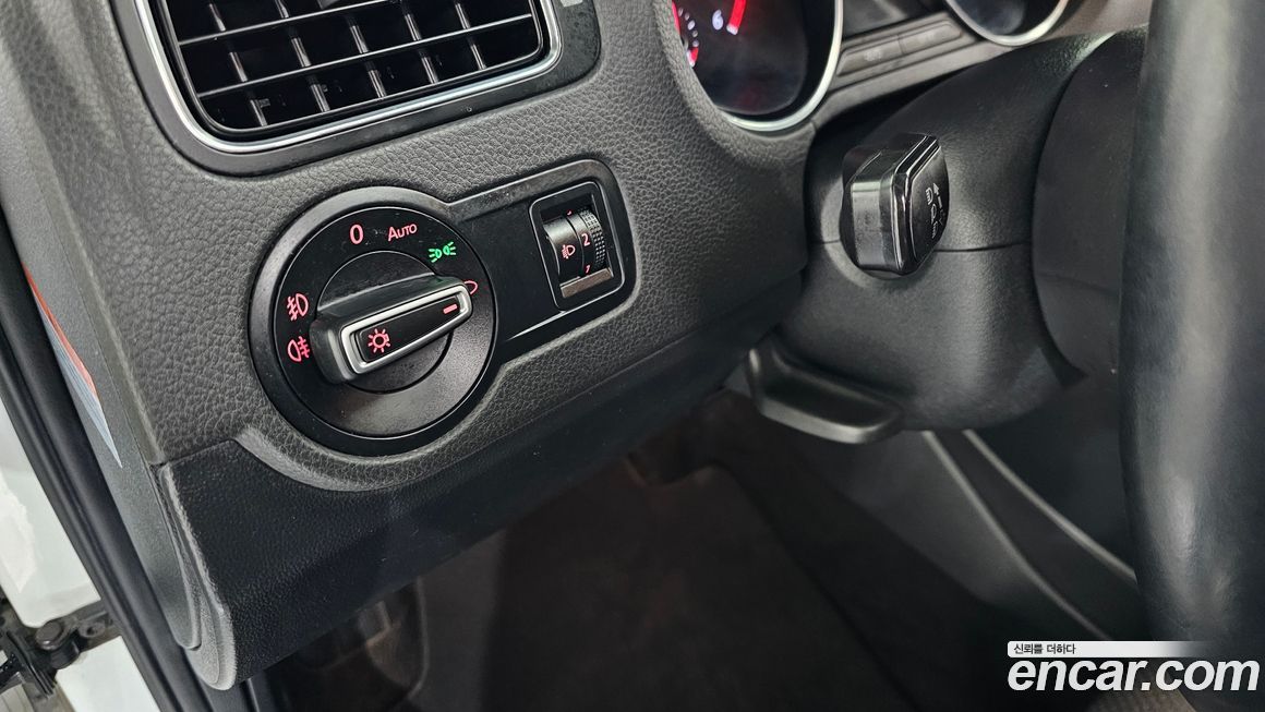 Volkswagen Polo 2015