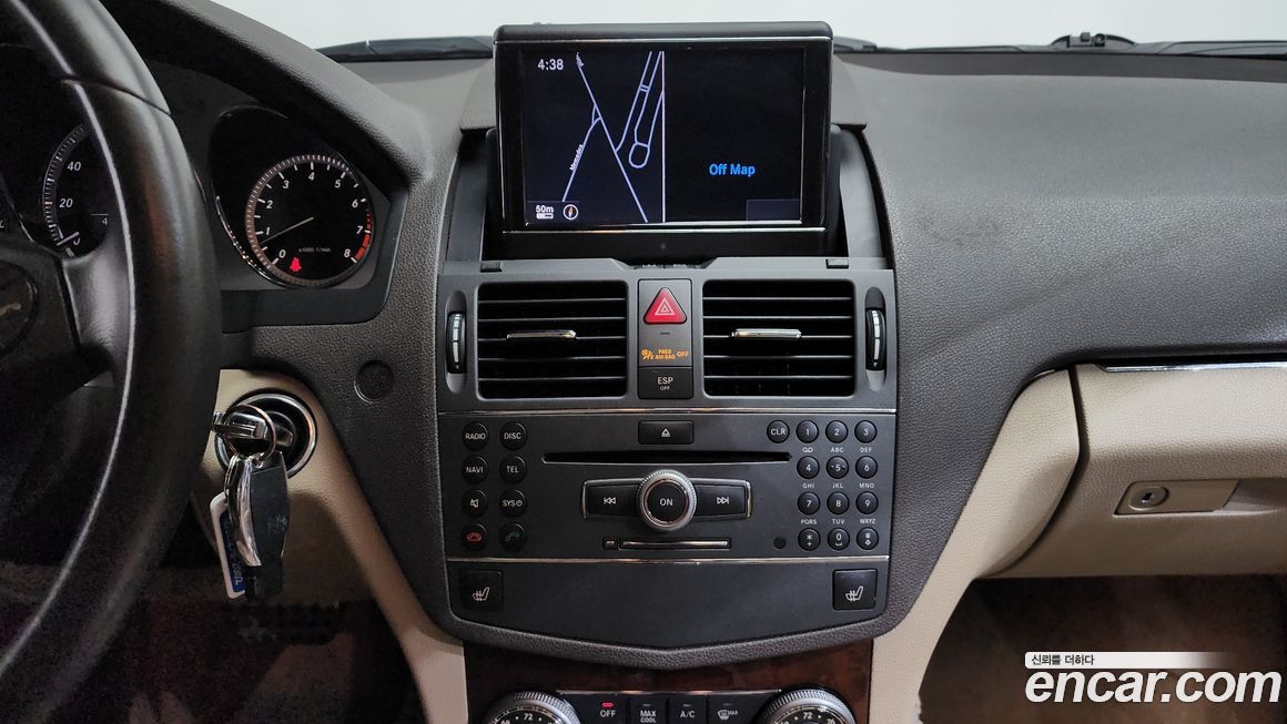 Mercedes-Benz C-Class 2010