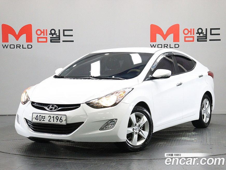 Hyundai AVANTE 2012