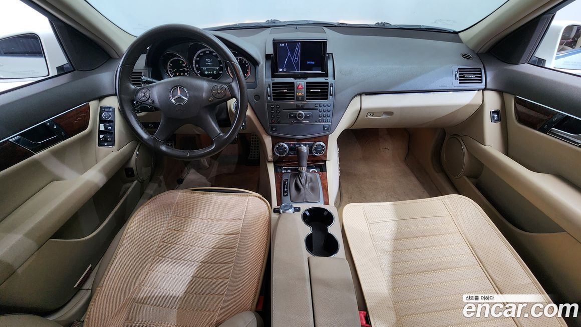 Mercedes-Benz C-Class 2010
