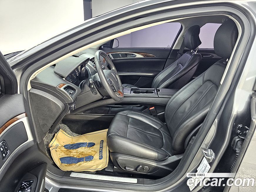 Lincoln MKZ 2014