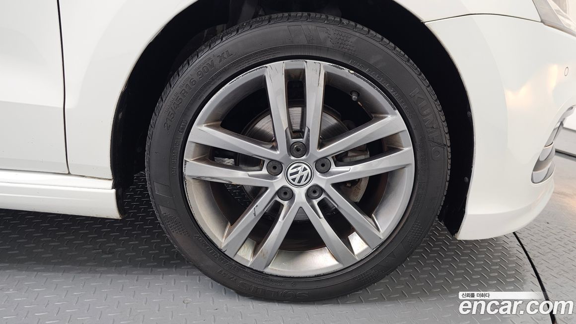 Volkswagen Polo 2015