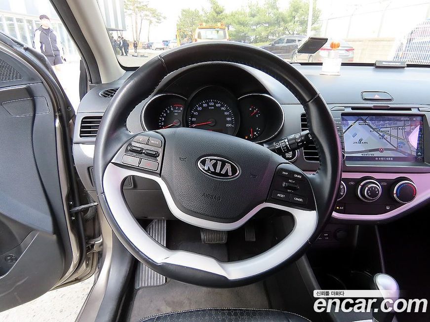 Kia morning 2016
