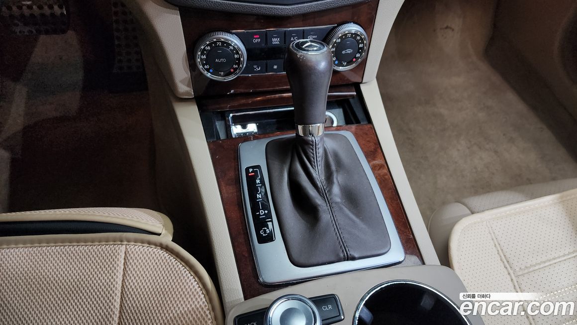 Mercedes-Benz C-Class 2010