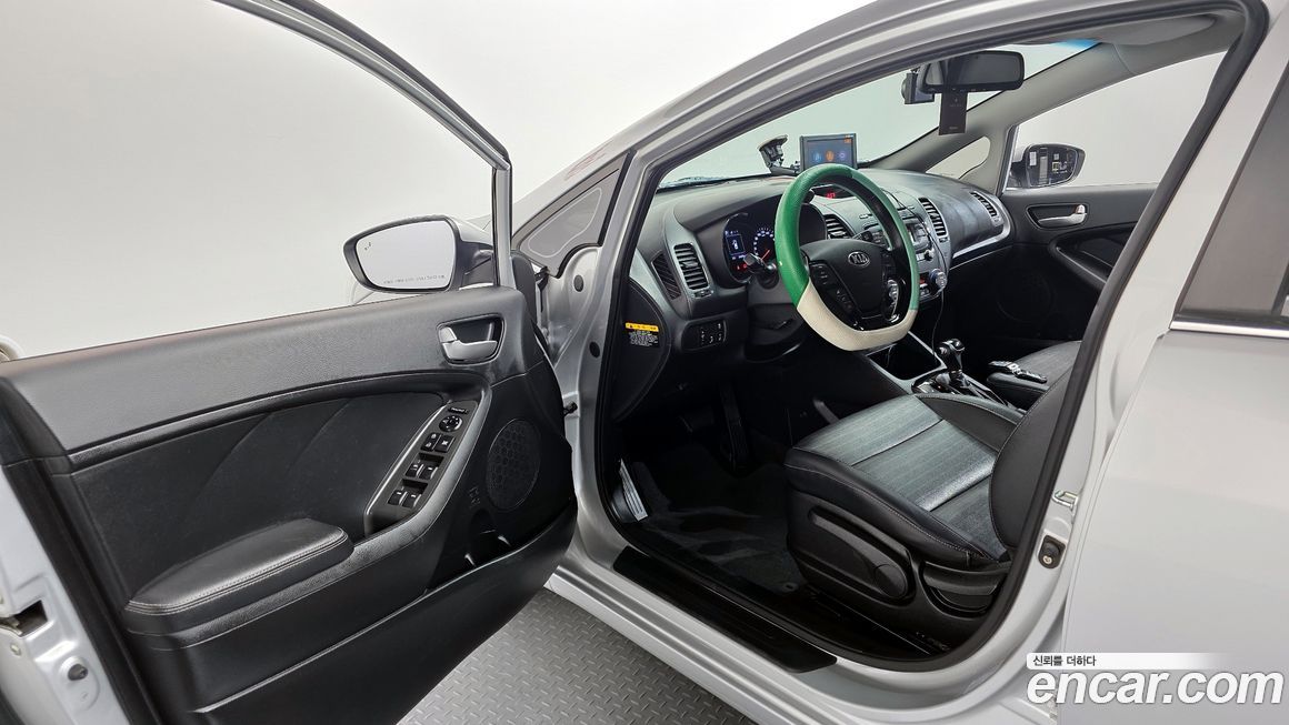Kia K3 2016