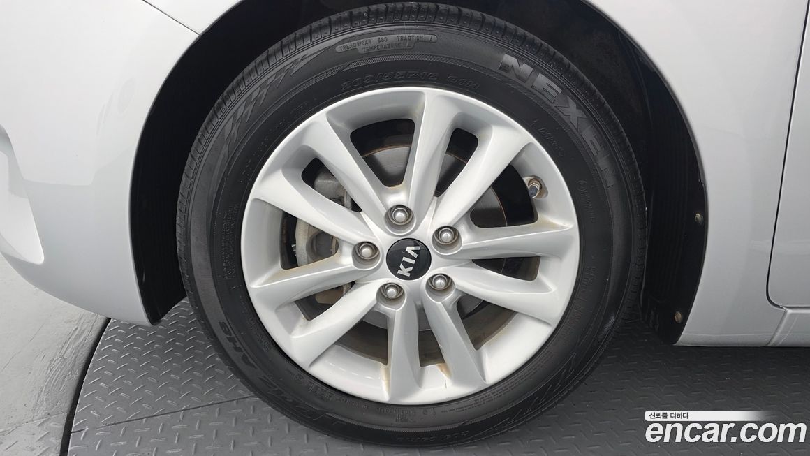 Kia K3 2016
