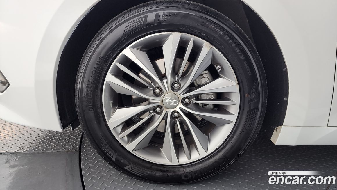 Hyundai Grandeur 2016