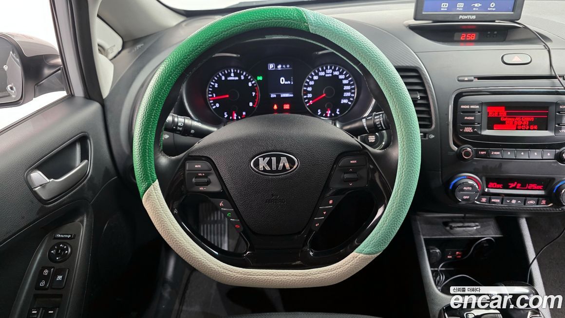 Kia K3 2016