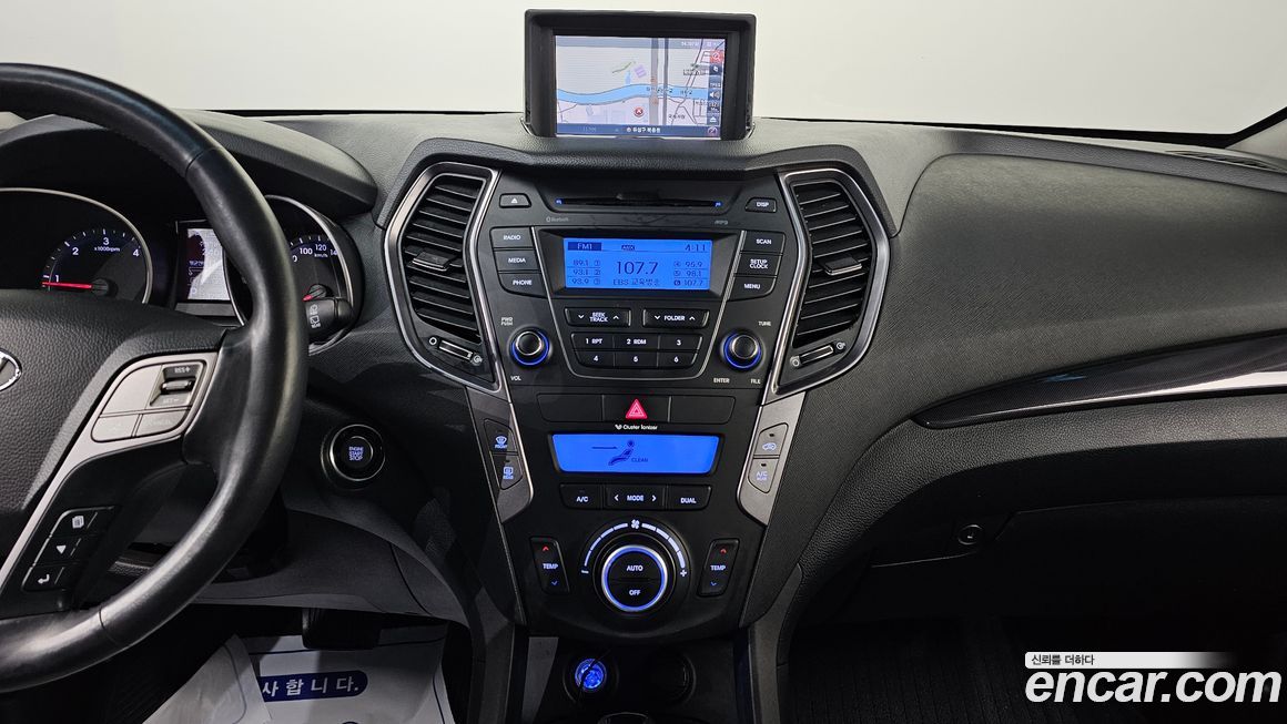 Hyundai Santafe 2015