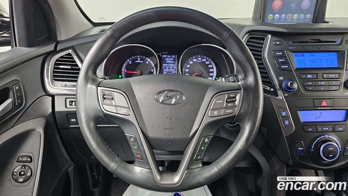 Hyundai Santafe 2015