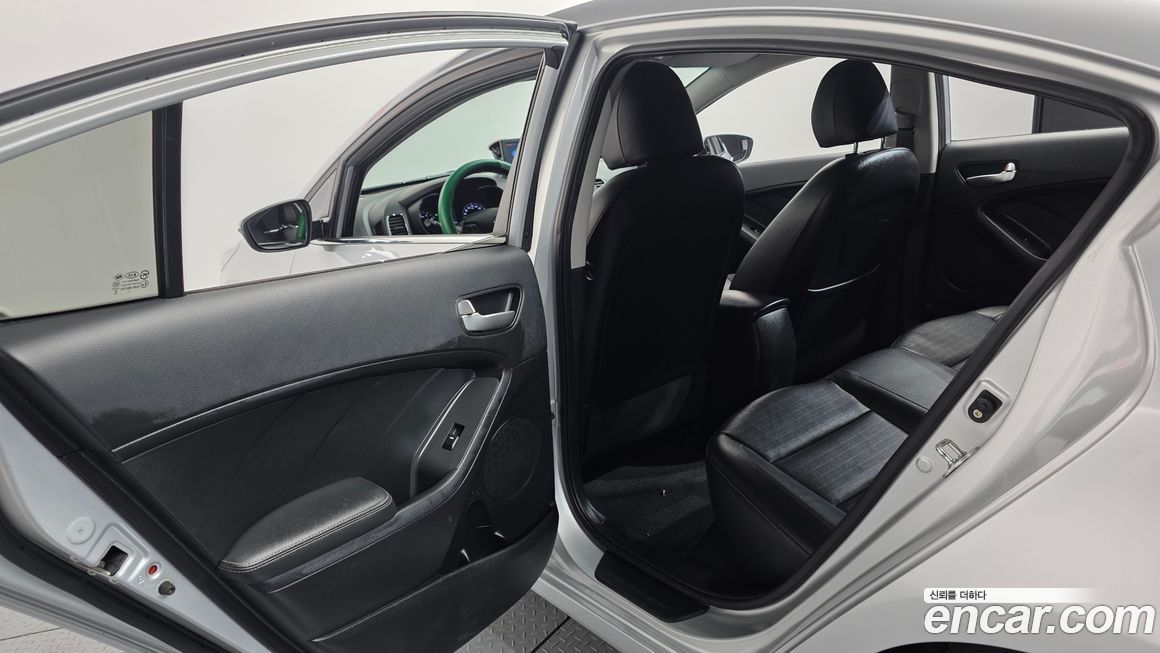 Kia K3 2016