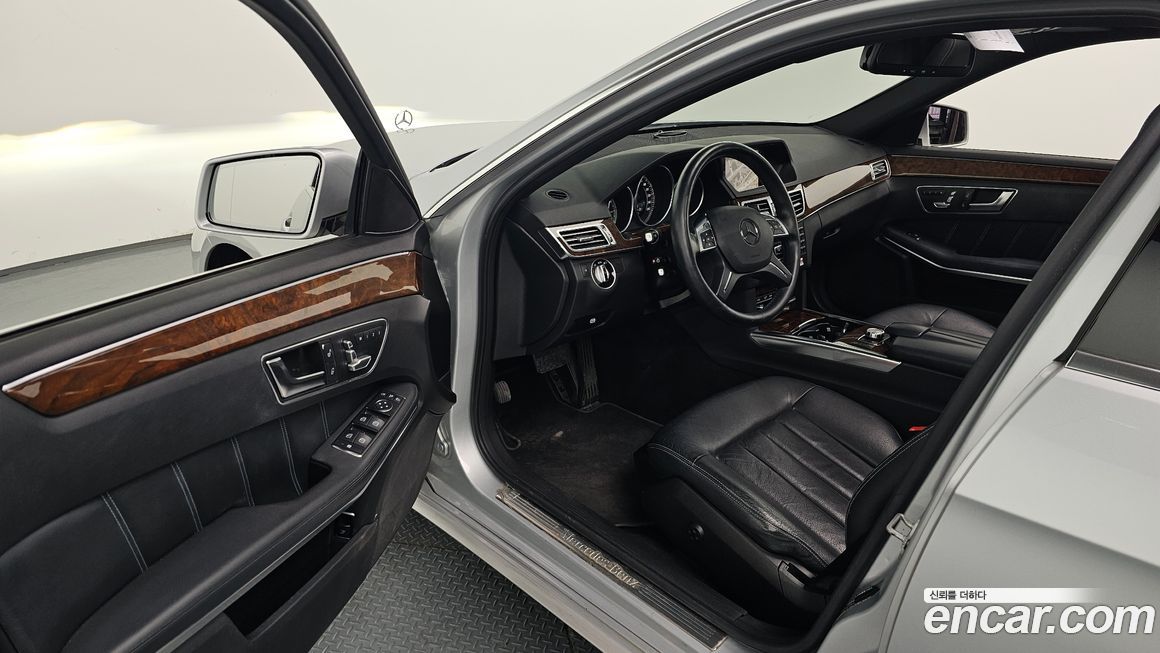Mercedes-Benz E-Class 2014