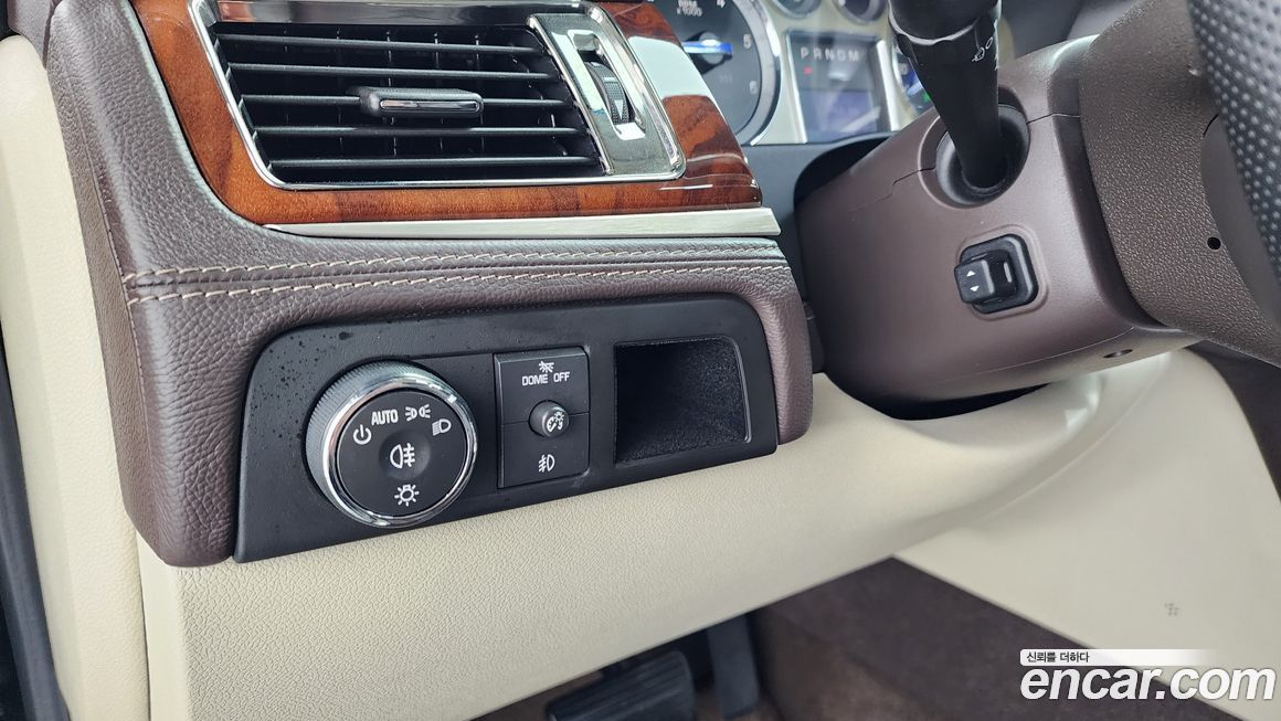 Cadillac Escalade 2011