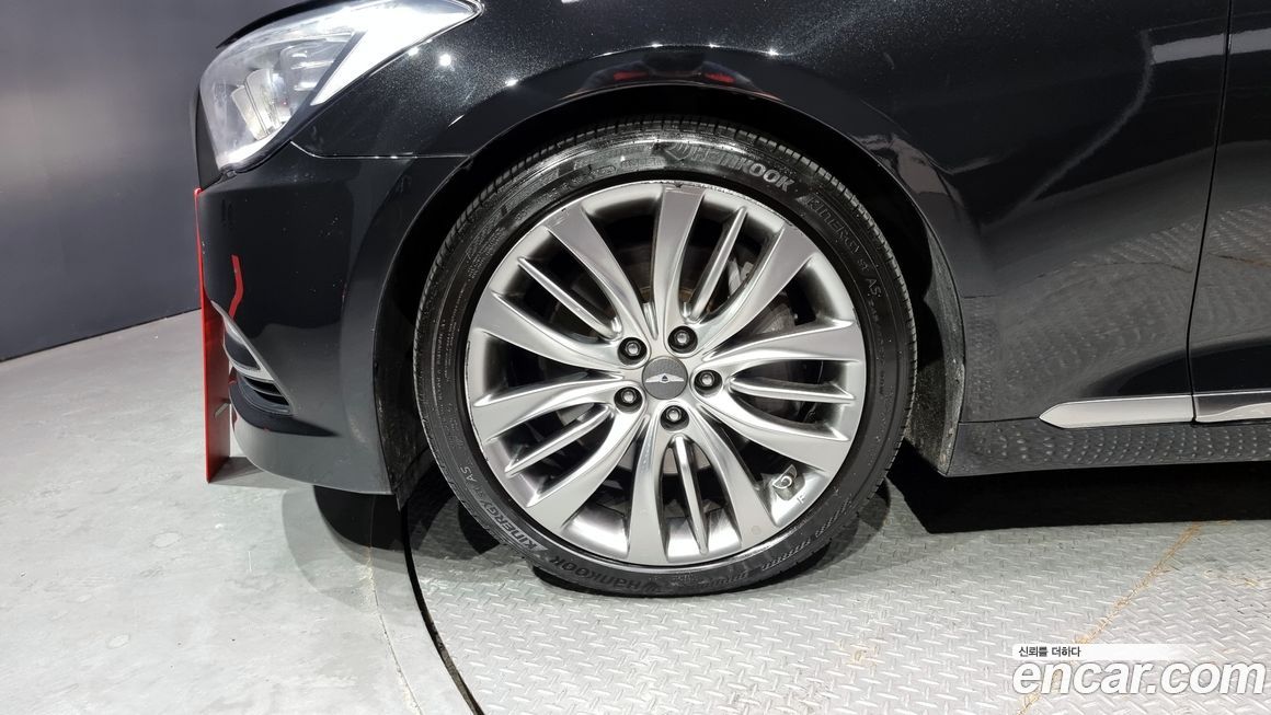 Hyundai Genesis 2016