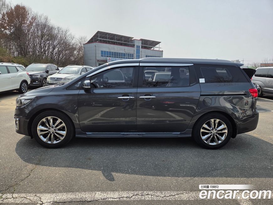 Kia Canival 2016