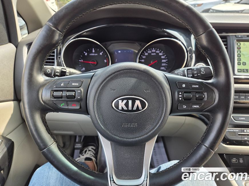 Kia Canival 2016