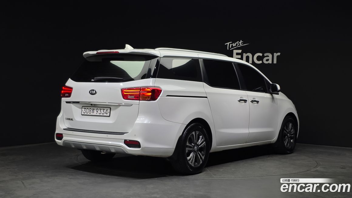 Kia Canival 2019