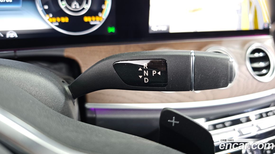 Mercedes-Benz E-Class 2020