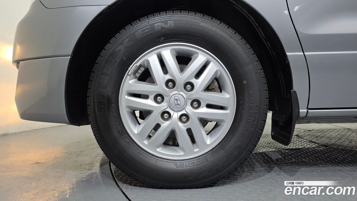 Hyundai Starex 2018
