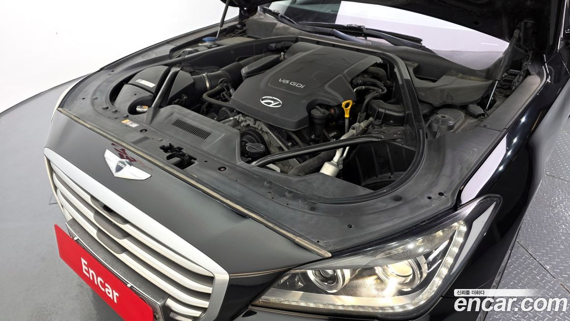 Hyundai Genesis 2016