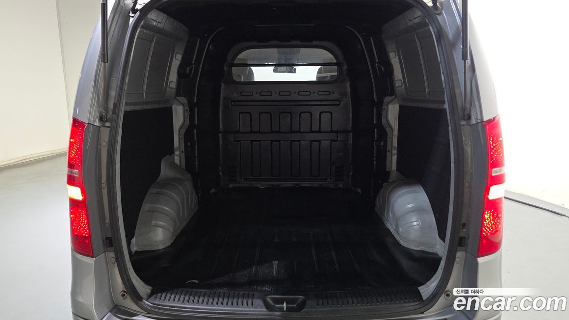 Hyundai Starex 2018