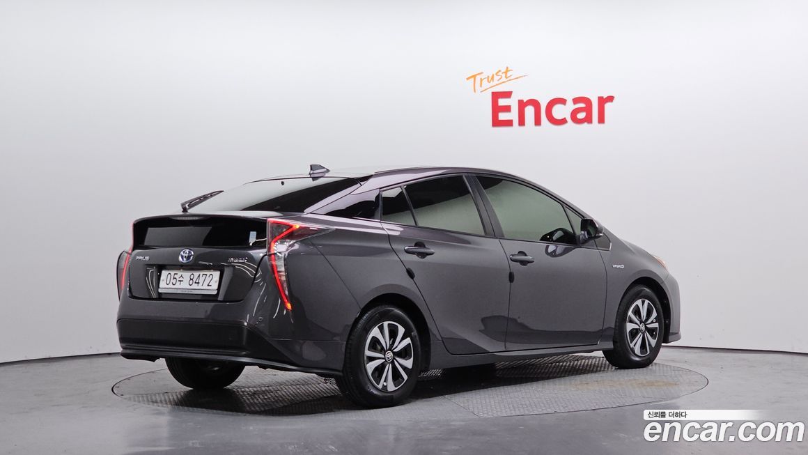 Toyota Prius 2017