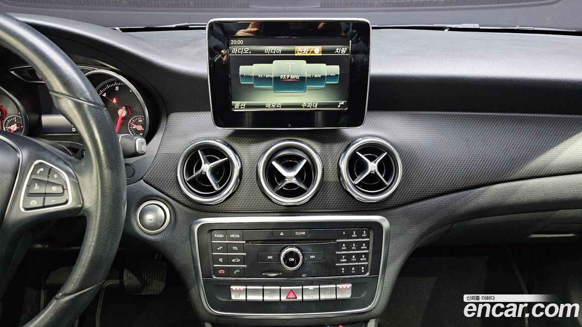 Mercedes-Benz GLA-Class 2018