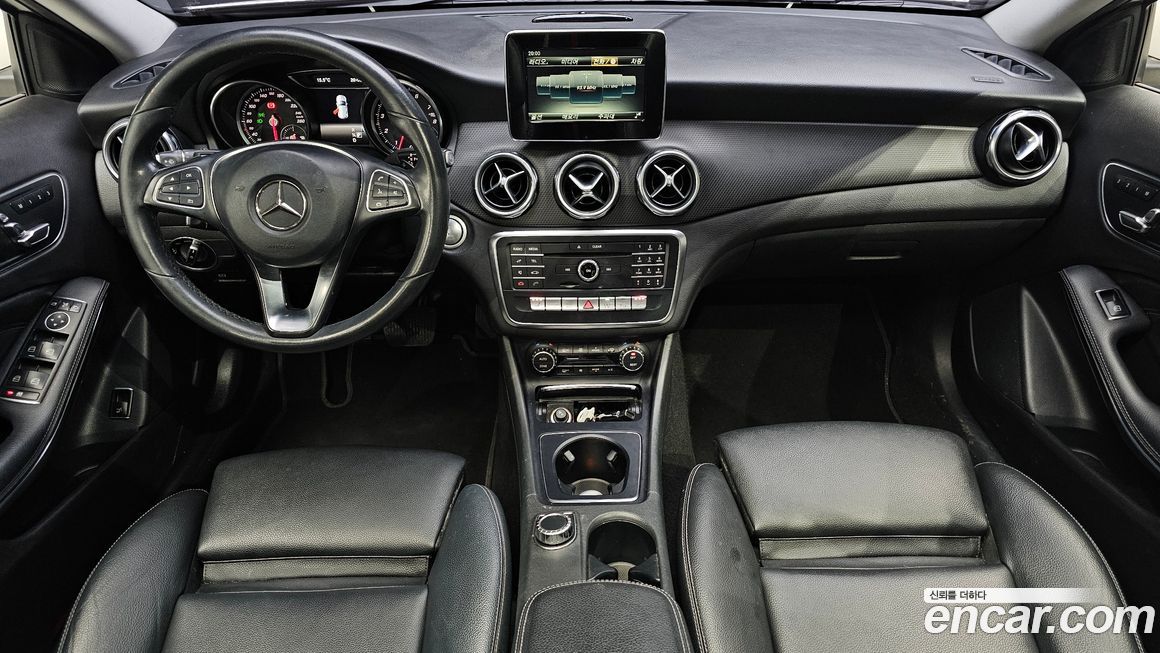 Mercedes-Benz GLA-Class 2018