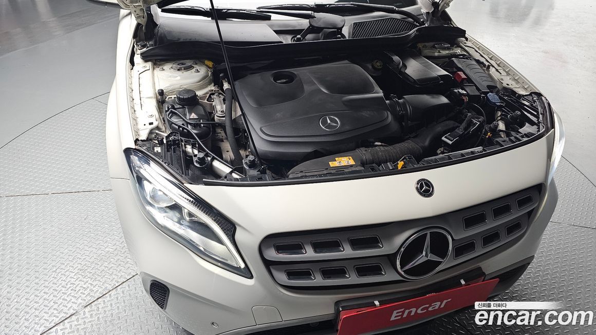 Mercedes-Benz GLA-Class 2018
