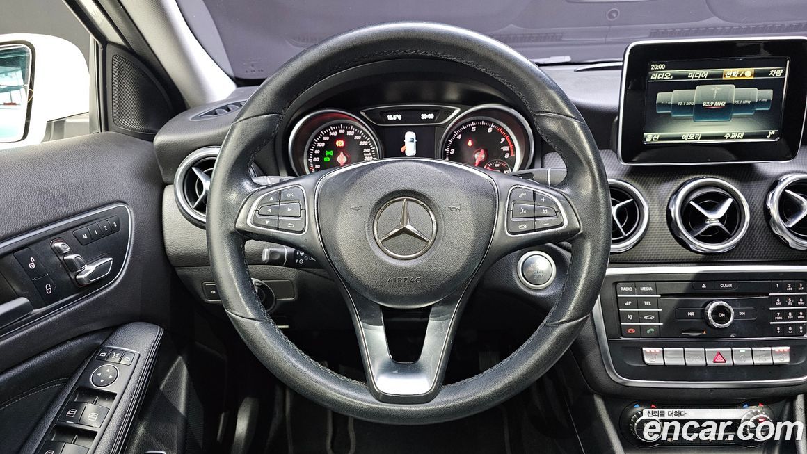 Mercedes-Benz GLA-Class 2018