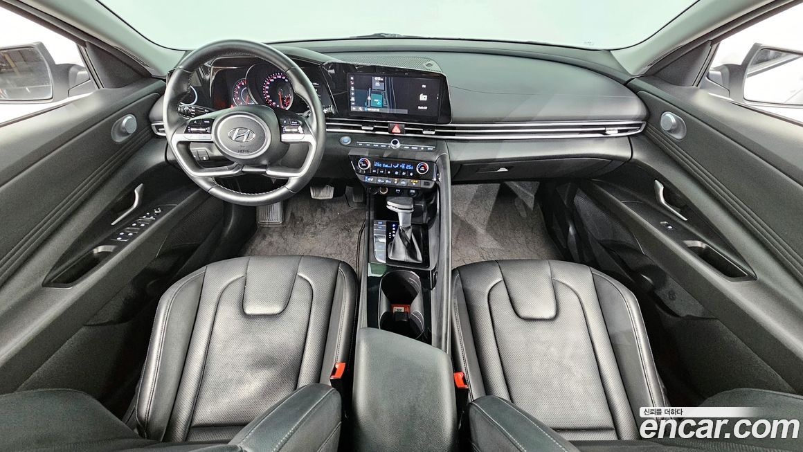 Hyundai AVANTE 2022