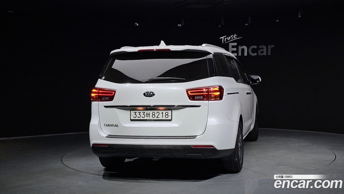 Kia Canival 2019