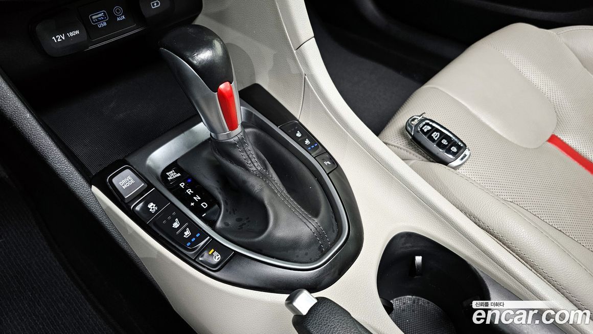 Hyundai Veloster 2020