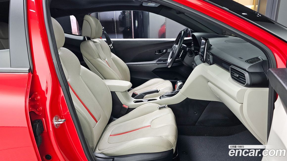 Hyundai Veloster 2020