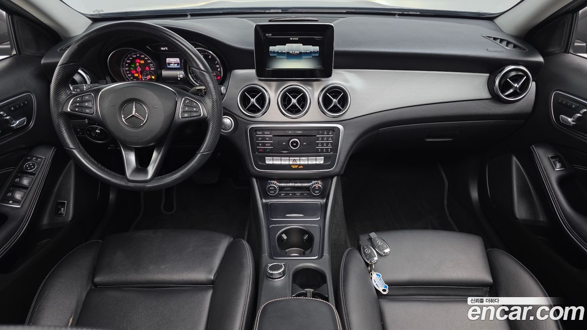 Mercedes-Benz GLA-Class 2019