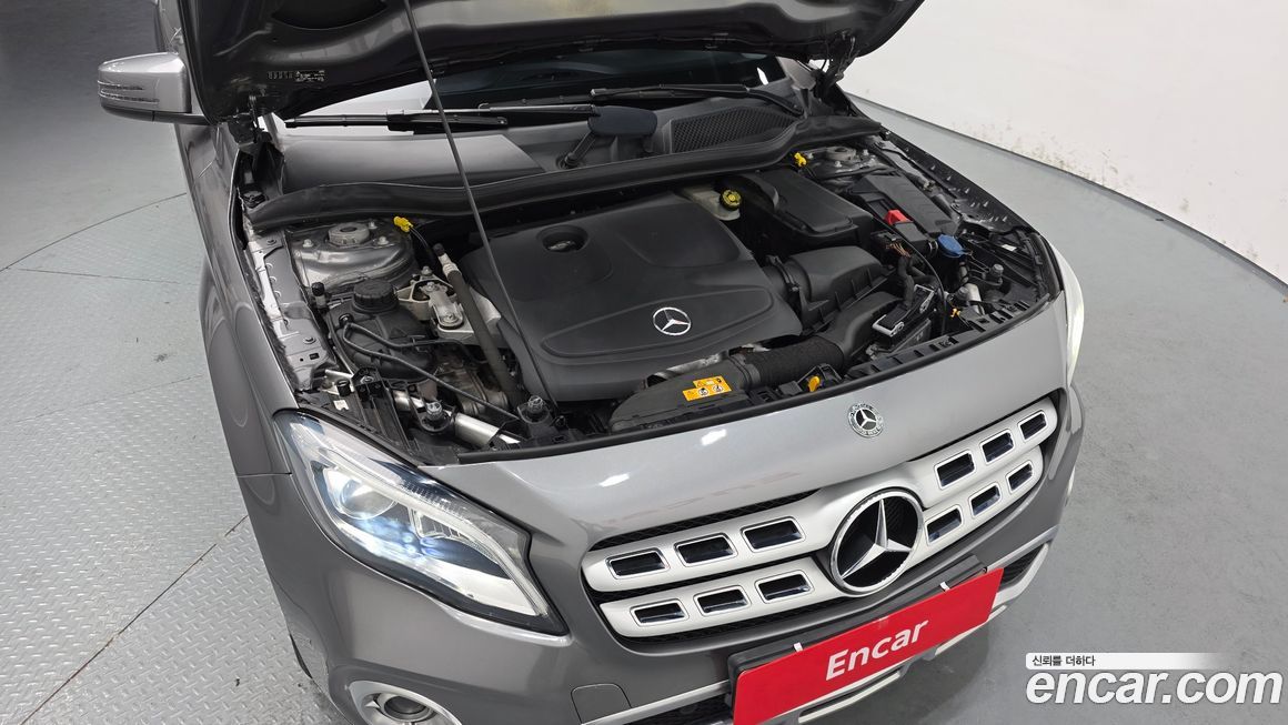 Mercedes-Benz GLA-Class 2019