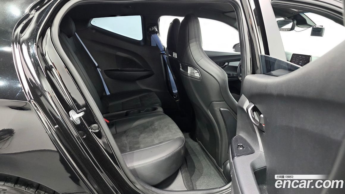 Hyundai Veloster 2021