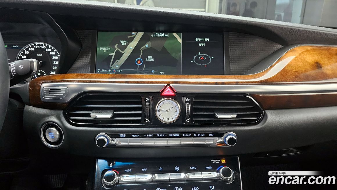 Genesis EQ900 2016
