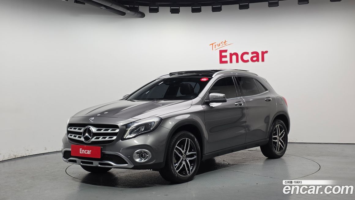 Mercedes-Benz GLA-Class 2019