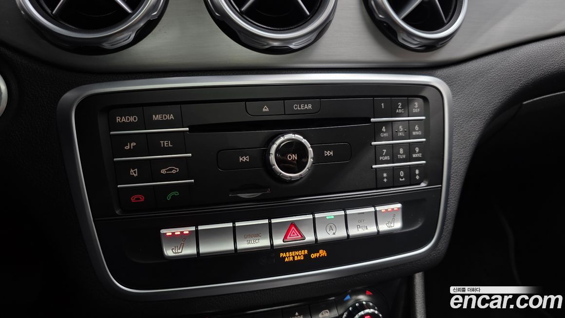 Mercedes-Benz GLA-Class 2019