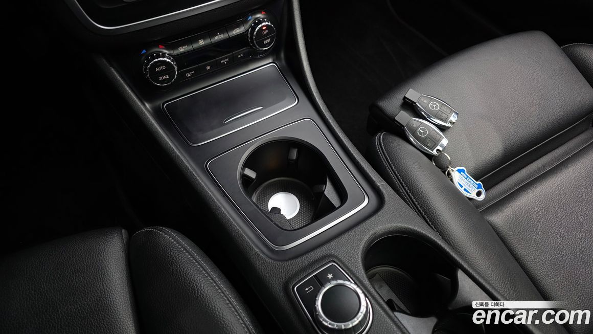 Mercedes-Benz GLA-Class 2019