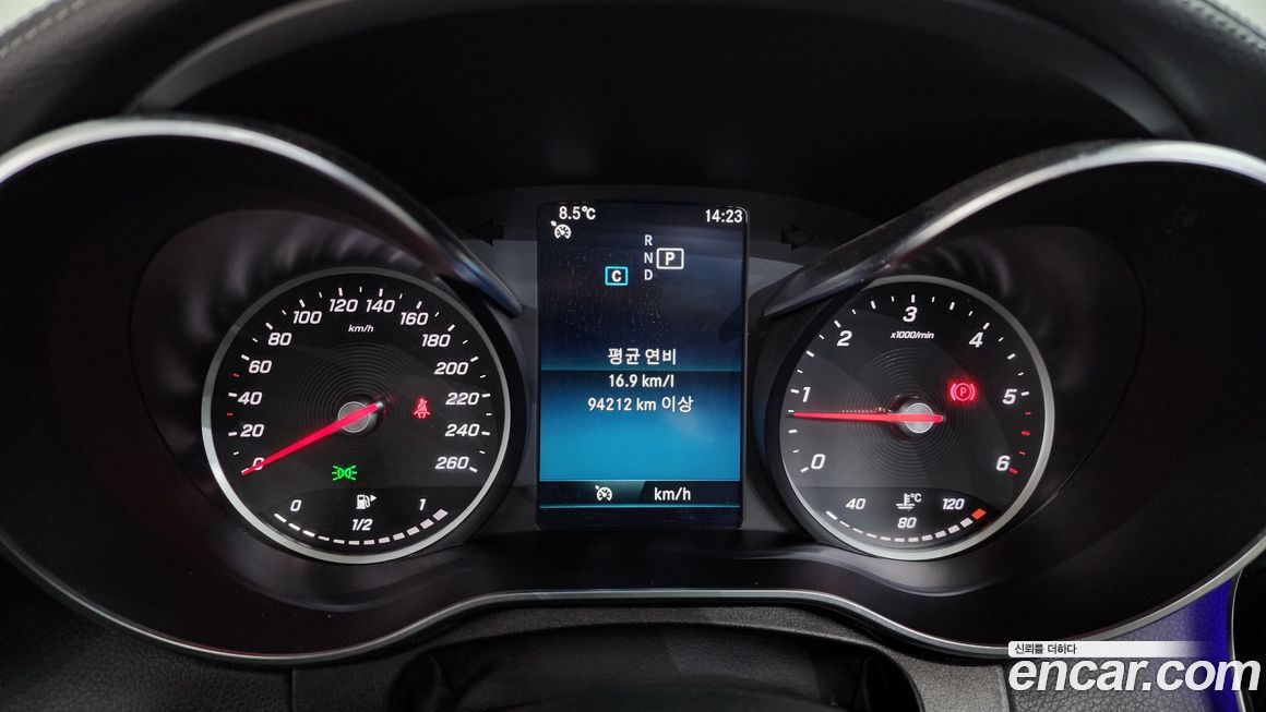 Mercedes-Benz C-Class 2019