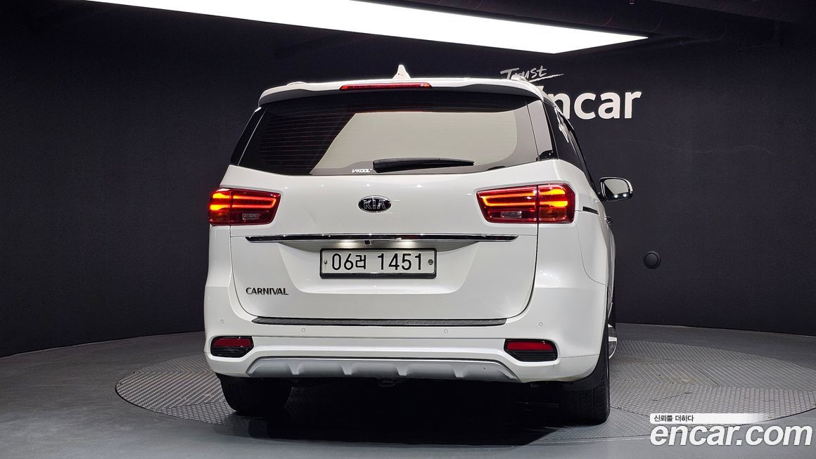 Kia Canival 2019