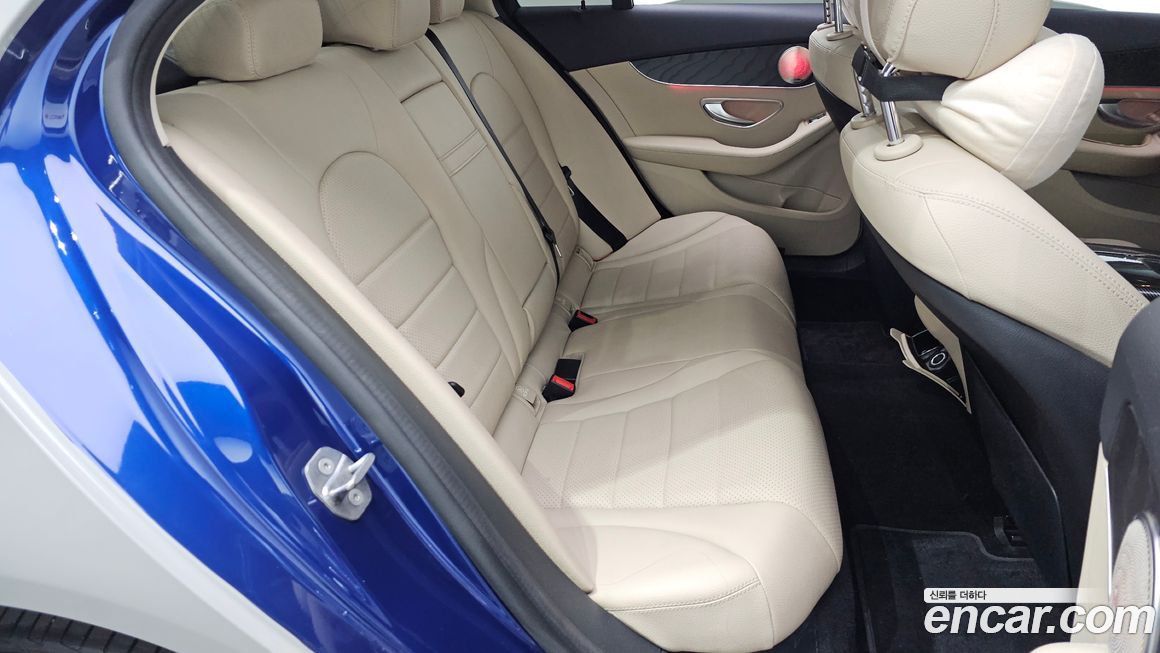 Mercedes-Benz C-Class 2019