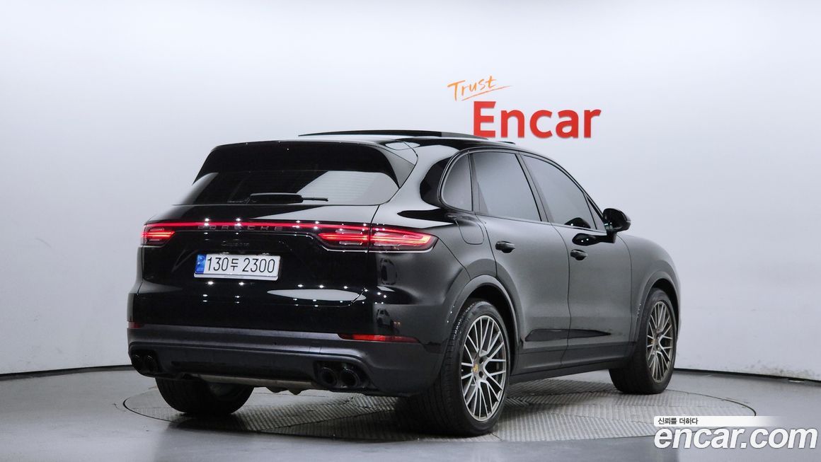 Porsche Cayenne 2023