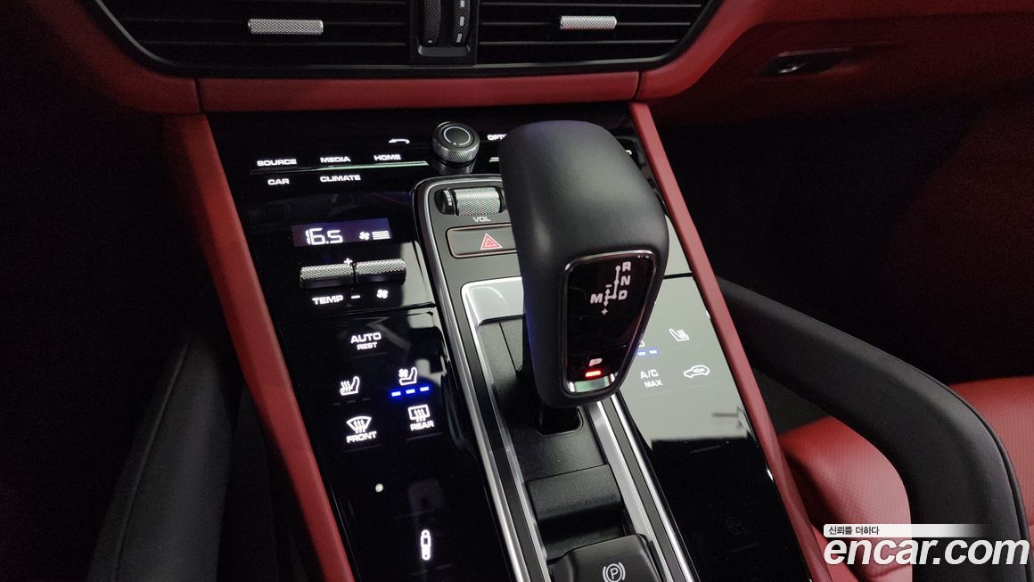 Porsche Cayenne 2023