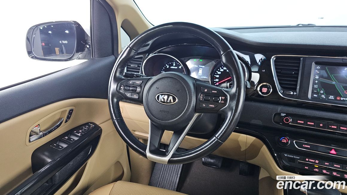 Kia Canival 2019
