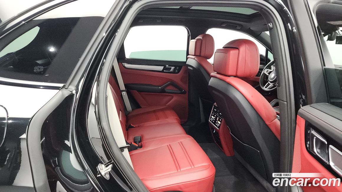 Porsche Cayenne 2023